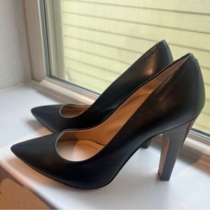 Vince Camuto Carra Black Pointed Toe Pumps leather work office wood heel